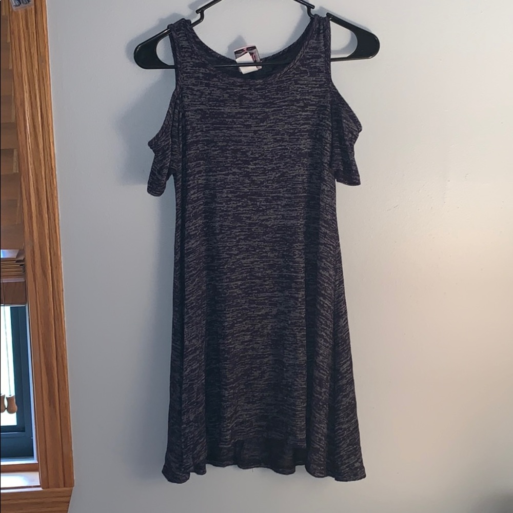 Cold shoulder amazingly soft dress!!